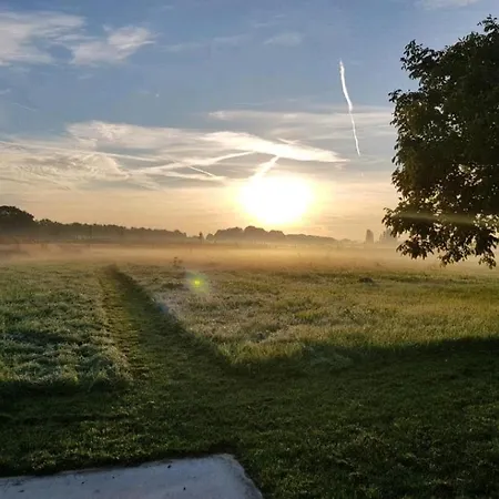 De Hooiberg Bed & Breakfast *